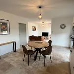 Апартаменты Le Clos De L'oliveraie - De Charme Avec Piscine Proche D'uzes