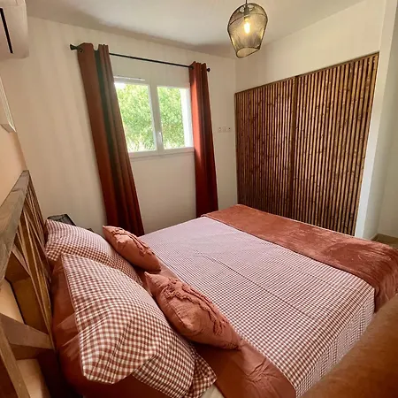 Apartmán Le Clos De L'oliveraie - De Charme Avec Piscine Proche D'uzes