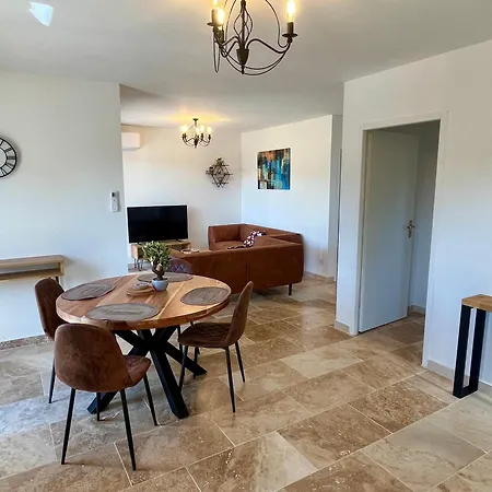 Apartmán Le Clos De L'oliveraie - De Charme Avec Piscine Proche D'uzes