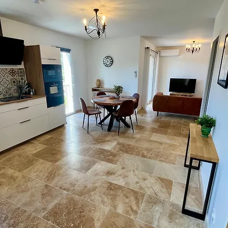 Apartmán Le Clos De L'oliveraie - De Charme Avec Piscine Proche D'uzes