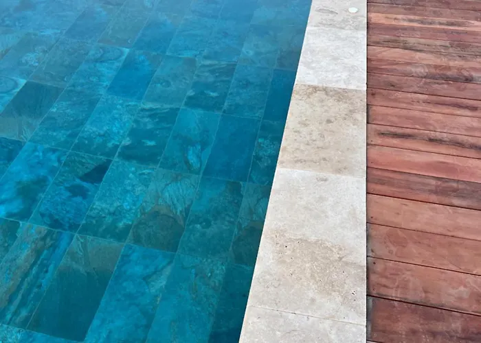 Le Clos De L'oliveraie - De Charme Avec Piscine Proche D'uzes Διαμέρισμα Sagriès