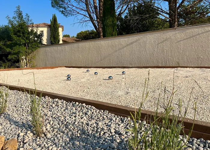 Le Clos De L'oliveraie - De Charme Avec Piscine Proche D'uzes *