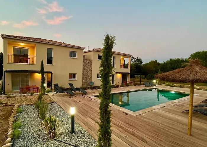 Le Clos De L'oliveraie - De Charme Avec Piscine Proche D'uzes Διαμέρισμα *