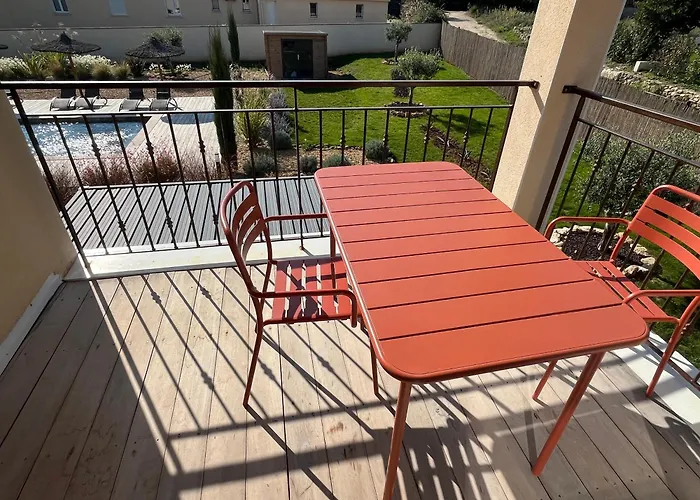 Διαμέρισμα Le Clos De L'oliveraie - De Charme Avec Piscine Proche D'uzes *